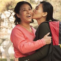 https://connect.bcbsmt.com/cfs-file/__key/communityserver-blogs-components-weblogfiles/00-00-00-00-04/college-care-package-parent.jpg