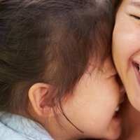 https://connect.bcbsmt.com/cfs-file/__key/communityserver-blogs-components-weblogfiles/00-00-00-00-17/MotherDaughterHug.jpg